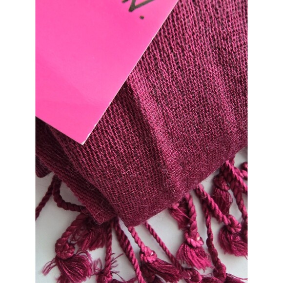 Betsey Johnson Cashmere Silk Scarf Wrap Shawl Burgundy/Wine NWT - Picture 3 of 4
